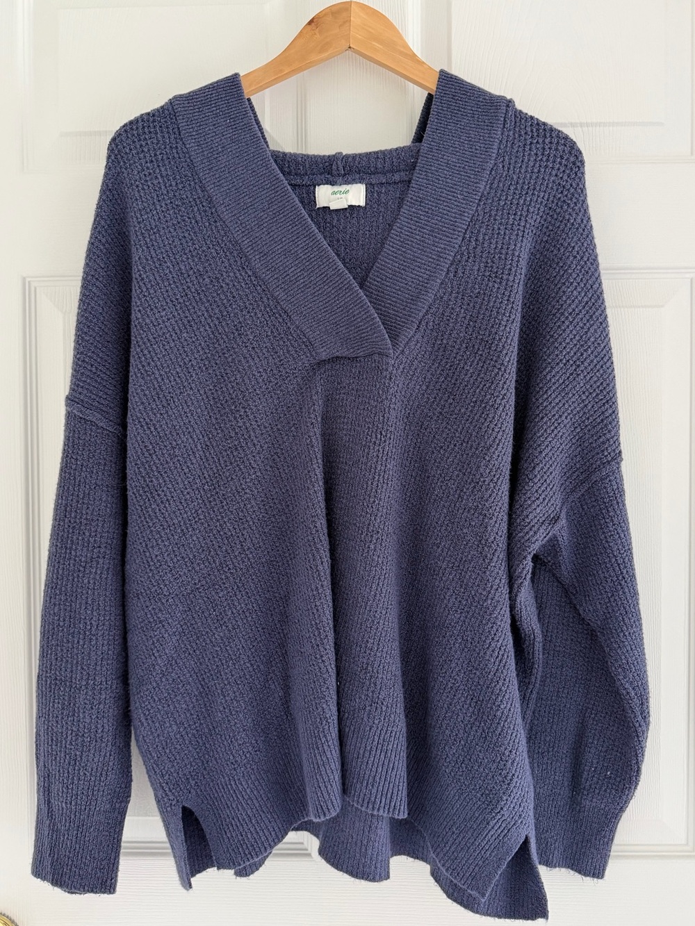 aerie Relaxed V-Neck Pullover Sweater in Dusty Blue